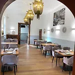 Hotel Krone 3*